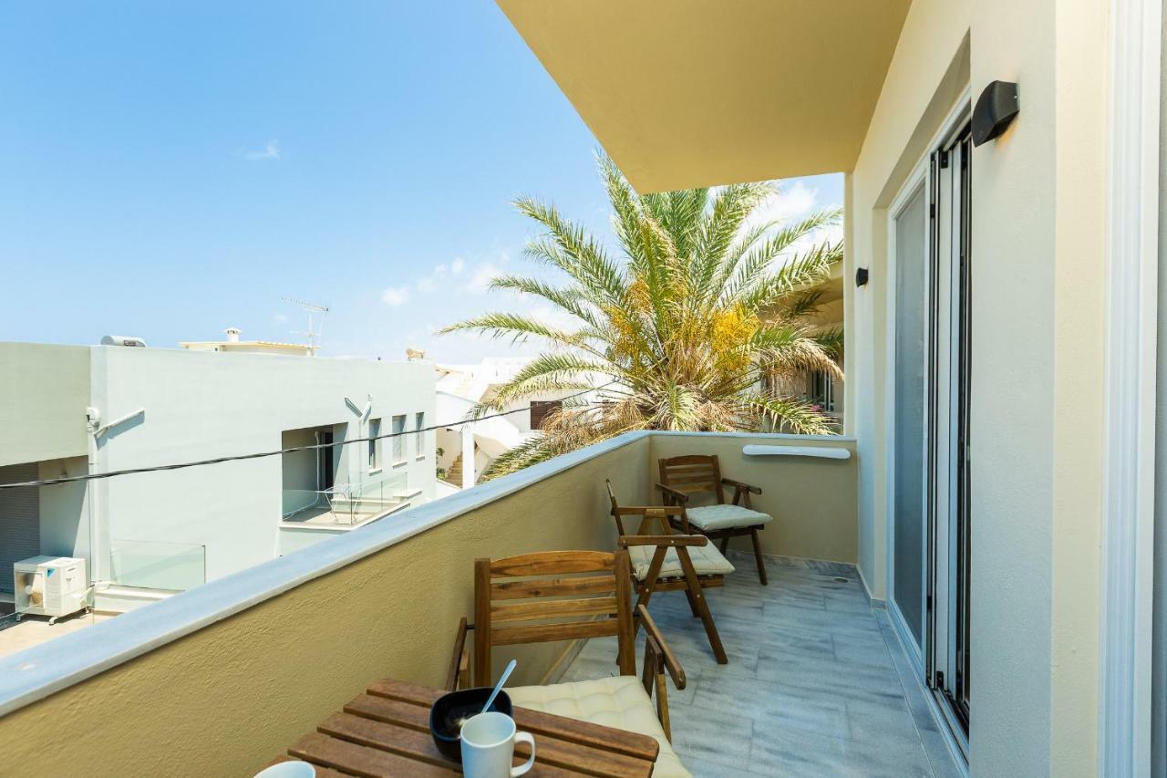 Theros Rethymno  Luaran gambar